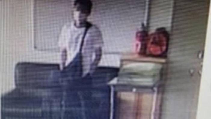 Güney Kore'de liseyi basan saldırgan öğretmeni bıçakladı