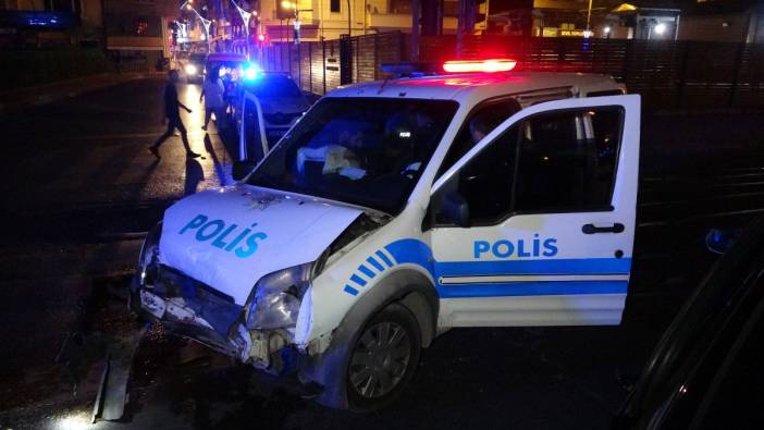 Polis aracı ile otomobil çarpıştı