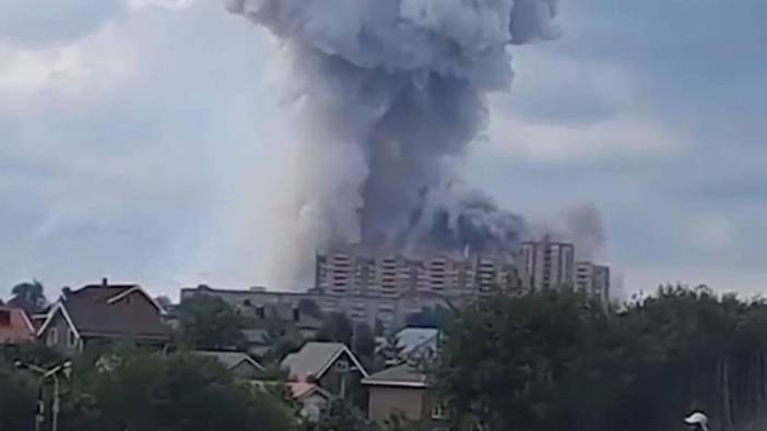 Moskova'daki fabrikanın enkazında 12 kişiden haber alınamıyor