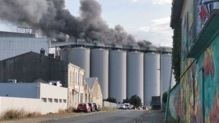 Fransa'da buğday silolarında yangın çıktı