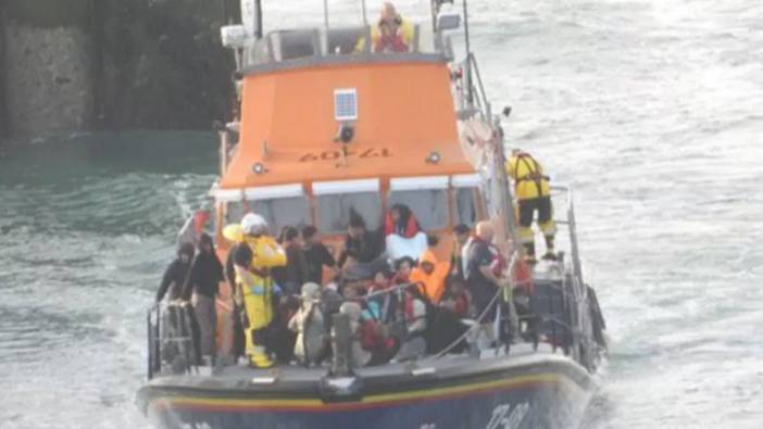 Manş Denizi’nde göçmen teknesi alabora oldu: 6 ölü