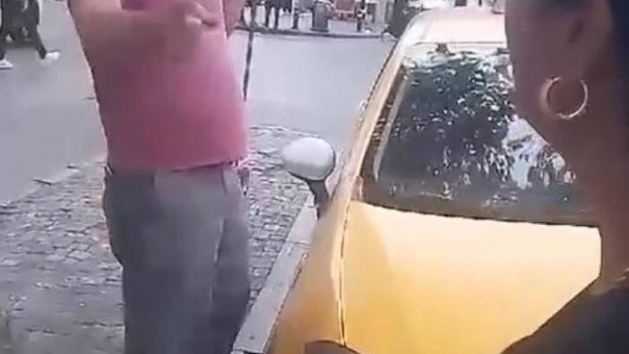 Müşteri seçen taksici tepki gösterenlere küfürler yağdırdı