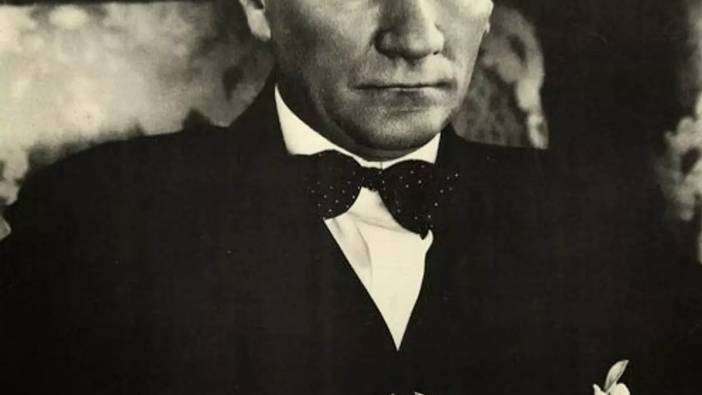 Atatürk’ün sol gözü neden şehlaydı