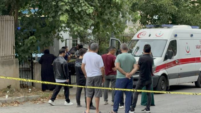 Ataşehir'de korkunç kaza. Cam blokların altında kalan işyeri sahibi öldü