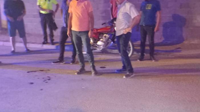 Konya'da bir motosiklet duvara çarparak durabildi
