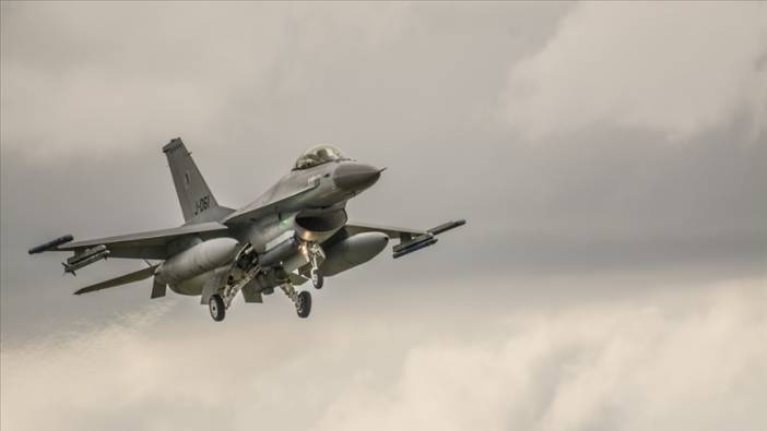 ABD, F-16 savaş uçaklarının Ukrayna'ya teslimatını onayladı
