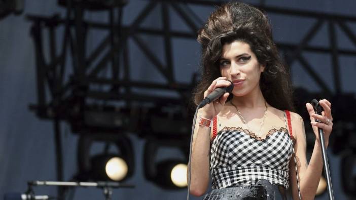 Amy Winehouse'un ailesinden hayranlarına sürpriz