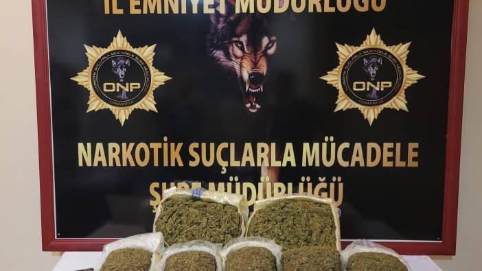 Osmaniye'de yolcu otobüsünde 9 kilo 650 gram uyuşturucu ele geçirildi