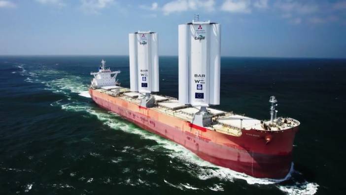 Deniz taşımacılığında ‘yelken’ dönemi: Rüzgar enerjisiyle çalışan kargo gemisi denize açıldı