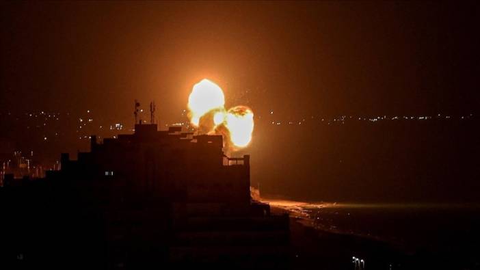 İsrail'in, Şam'da bazı askeri noktalara füze saldırısı