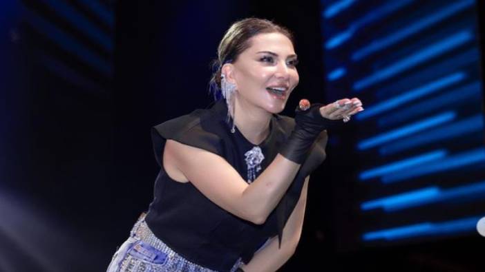 Ebru Yaşar Şile Festivali konserinde seyircisini büyüledi