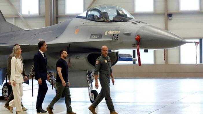 Ukrayna F-16'ların teslimat tarihini açıkladı
