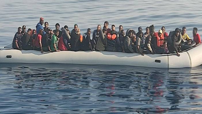 Yunan sahil güvenliği 50 göçmeni kurtardı. Dünyanın sonu mu geldi