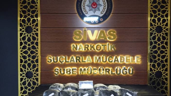 Sivas'ta şüpheli şahsın valizinden 10 kilogram uyuşturucu çıktı