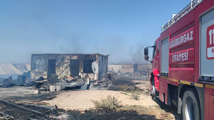 Kırklareli'nde çıkan yangın bir ağıl'ı küle çevirdi