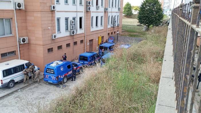 Cuma namazı çıkışı sonrası saldırıya ilişkin gözaltına alınan 10 şüpheli, adliyede