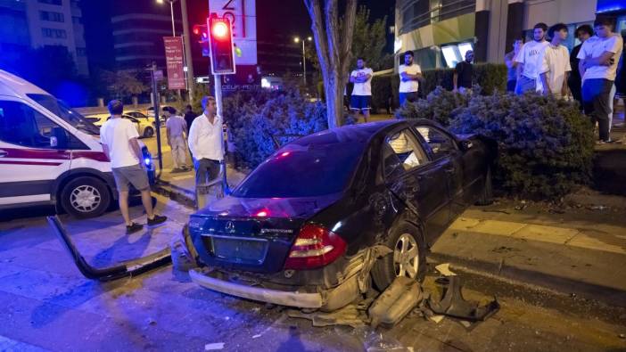 Ankara'da meydana gelen kazada 5 kişi yaralandı