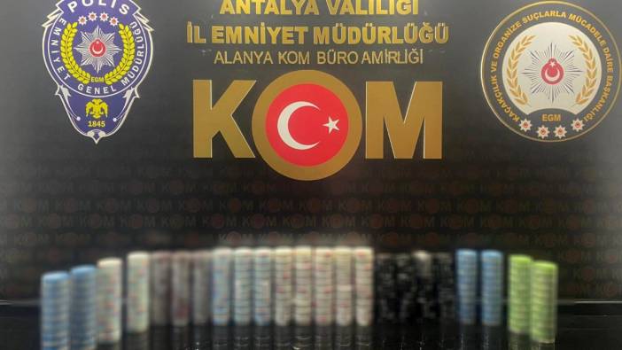 Antalya'da kaçakçılık operasyonunda 8 zanlı yakalandı
