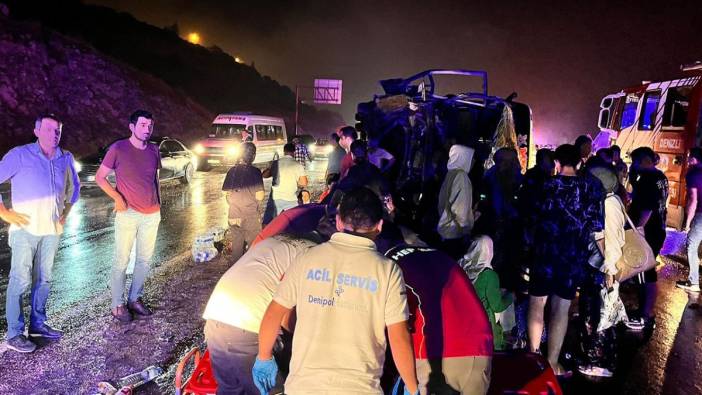 Denizli’de 7 aracın karıştığı zincirleme kazada can pazarı: 3 ölü, 50 yaralı