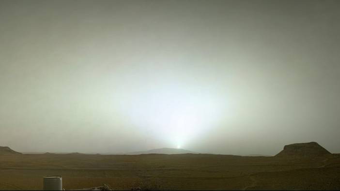 Mars'taki gün batımı. Uzay aracı çekti