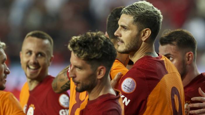 Galatasaray'da 2 isimle yollar ayrılıyor