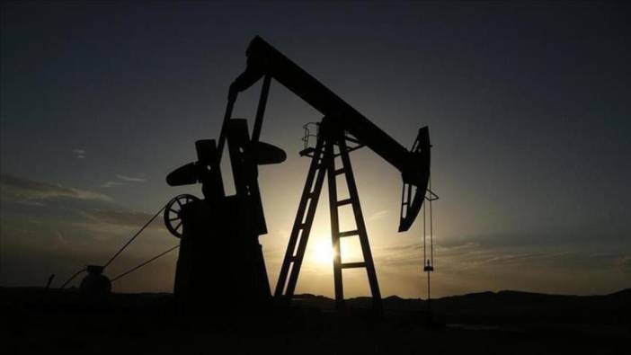 Suudi Arabistan petrol üretimi kesintisini yılsonuna kadar uzattı