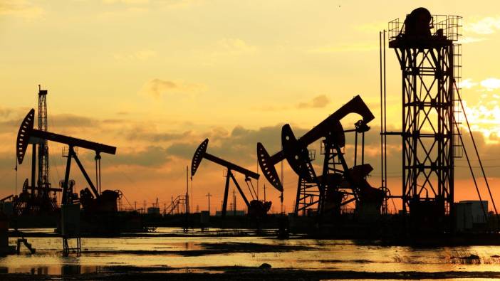 Suudi Arabistan'ın petrol üretimi kesintisini yıl sonuna kadar uzattığı bildirildi