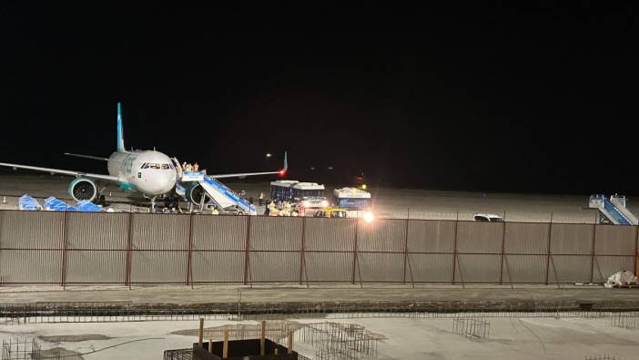Trabzon semalarında hareketli anlar: Motoru arızalanan uçak acil iniş yaptı