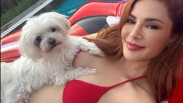 Mine Tugay'ın havuzda köpeğiyle verdiği poz sosyal medyayı salladı