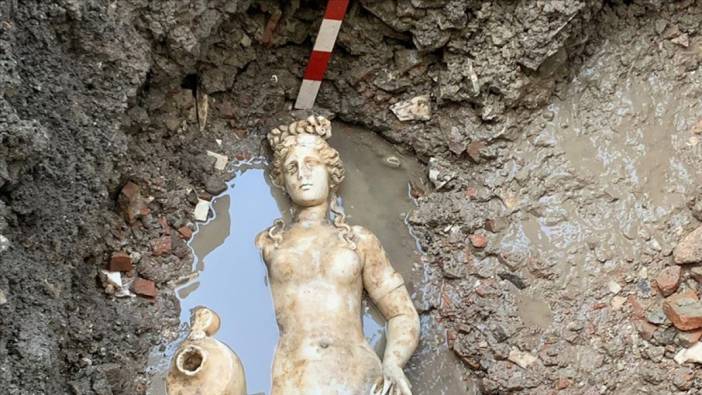 1800 yıllık su perisi heykeli bulundu