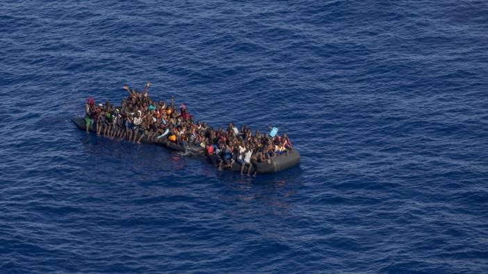 Kanarya Adaları'nın da başı düzensiz göçmenlerle dertte. 1 günde 603 kişi geldi