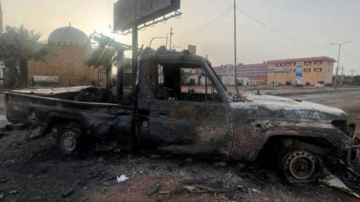 Askeri uçak kendi halkını bombaladı: 43 ölü