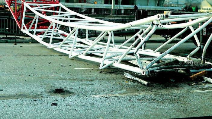 Çin’de köprü inşaatında vinç devrildi: 6 ölü, 5 yaralı