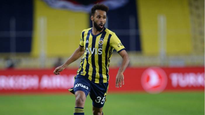 Nazım Sangare Fenerbahçe'den ayrıldı. Süper Lig ekibine imzayı attı
