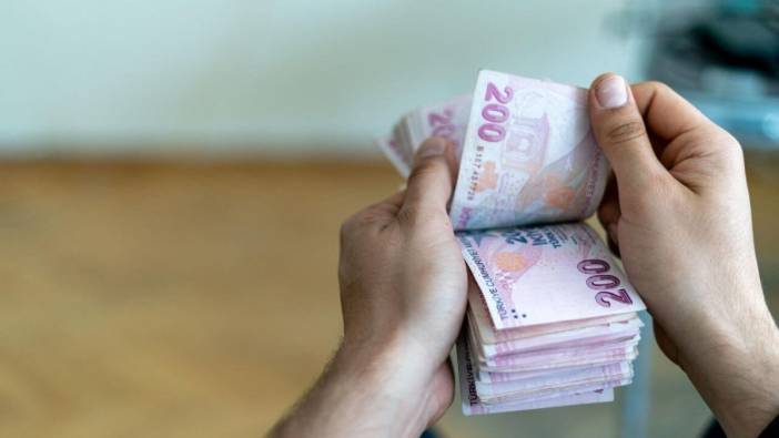 AKP’den emekli maaşlarına zam açıklaması: Tarih verildi