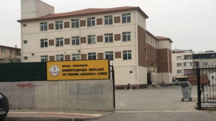 Ülkede satılmadık bir okul kalmıştı! Bursa'da müteahhitten satılık devlet okulu