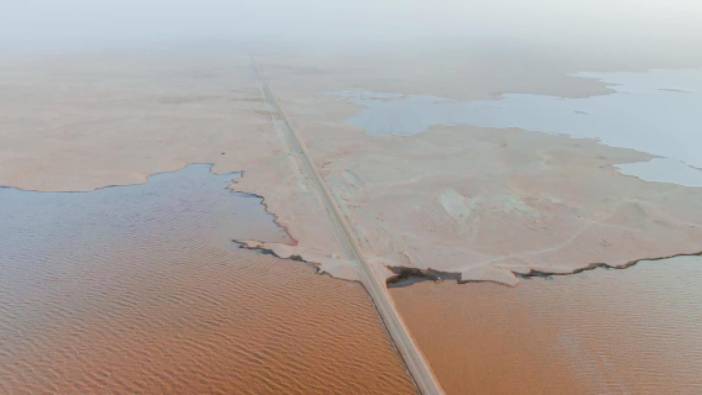 Libya’da sel sonrası çöllerde kalıcı göl oluştu. İşte çölden görüntüler