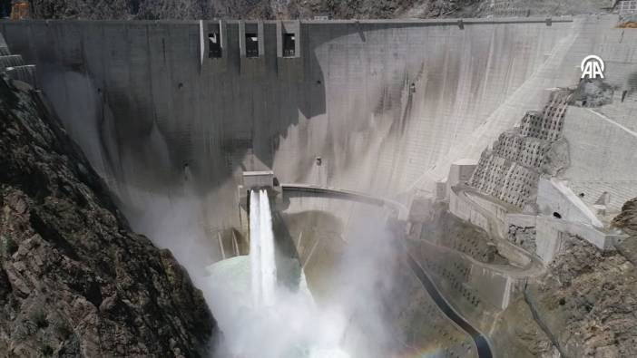 Yusufeli Barajı'nda elektrik üretiminde sona gelindi