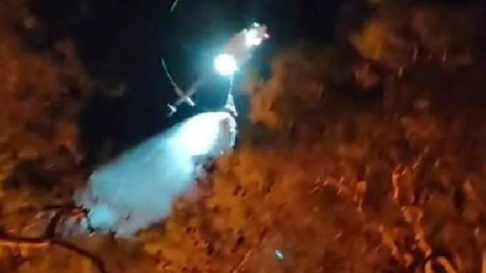 Flaş… Flaş… İzmir'de orman yangınına müdahale eden helikopter baraja düştü