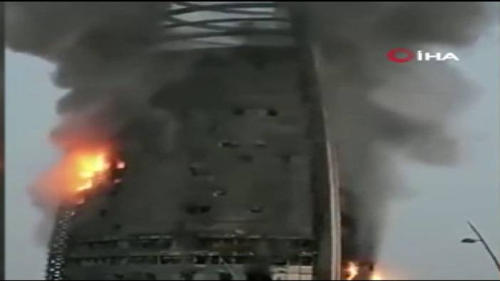 Sudan’da 18 katlı petrol şirketi kulesi alev alev yandı