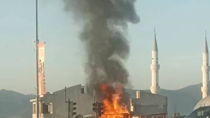 Bursa’da bir evin çatısında yangın çıktı