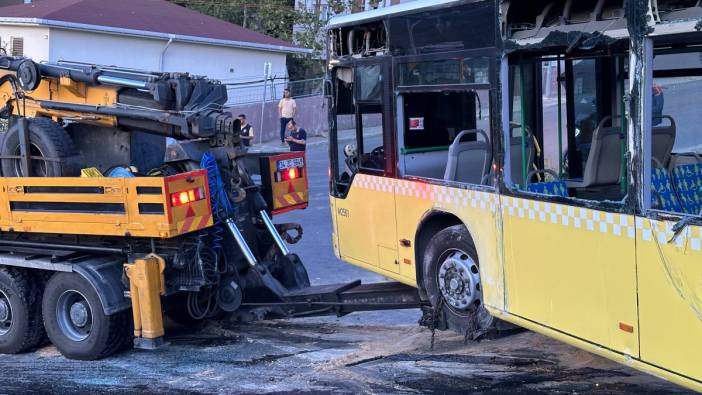 Başakşehir’de devrilen İETT otobüsü kaldırıldı