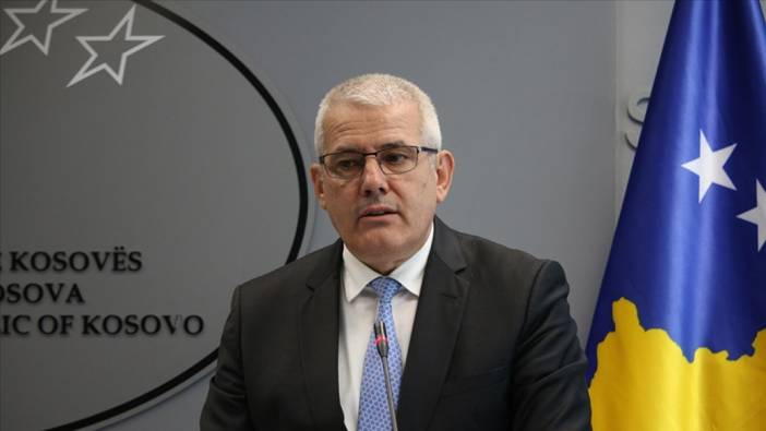 Kosova: Sırbistan Cumhurbaşkanı Kosova'ya izinsiz gelirse gözaltına alınacak