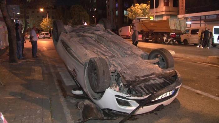 Ümraniye'de otomobil takla attı, sürücü olay yerinden kaçtı