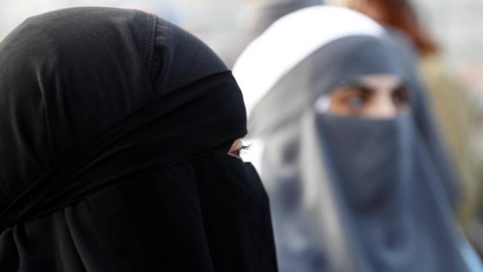 İsviçre'de kamuya açık alanlarda burka yasağı parlamentoda onaylandı