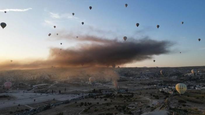 Nevşehir'de depoda yangın. Dumanlar sıcak hava balonları ile havaya yükseldi