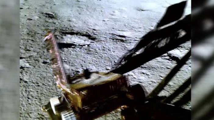 Hindistan'a ait Ay'a inen keşif aracı ile temas kurulamıyor