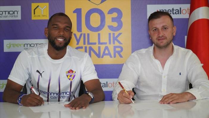 Eyüpspor Ryan Babel ile yollarını ayırdı