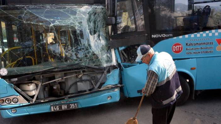 Halk otobüsleri çarpıştı: 9 yaralı