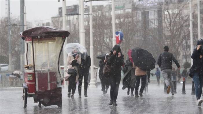 İstanbul’da bu kışın nasıl geçeceğini tek tek anlattı. Meteoroloji uzmanı ‘artacak’ diyerek uyardı